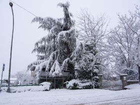 tienda hoyo de manzanares invierno.JPG