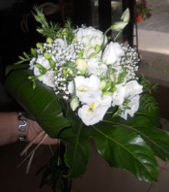 ramo-novia-freesias-y-lisiantum-.jpg